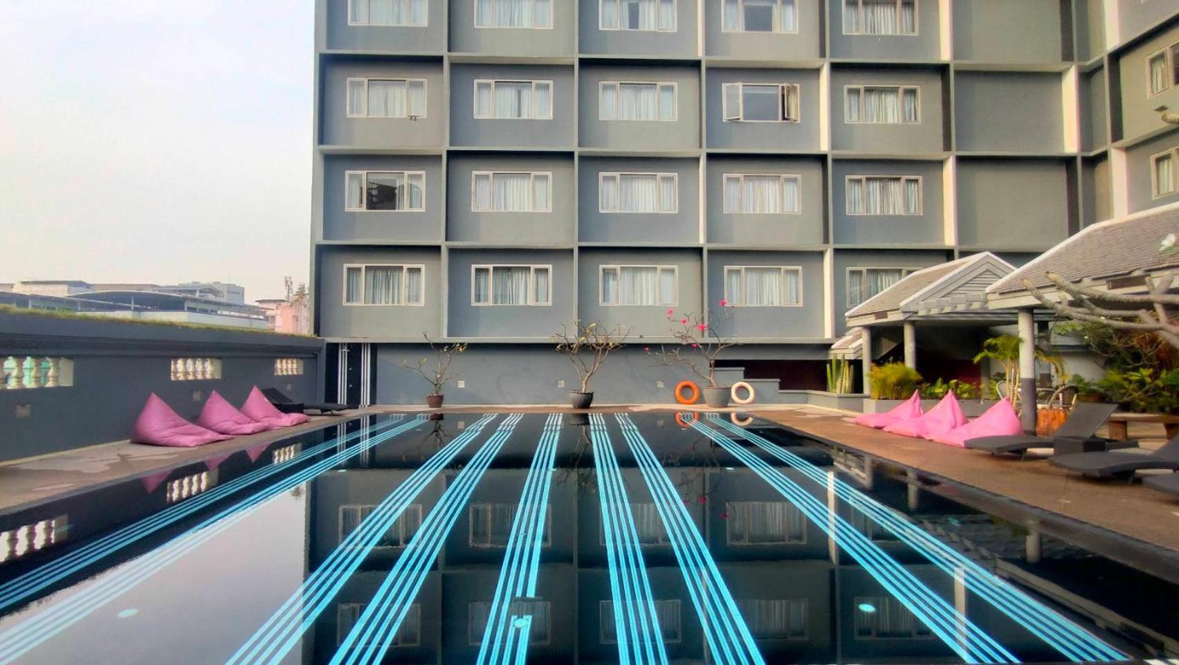Hotel Witz Bangkok Ramkhamhaeng Exterior foto